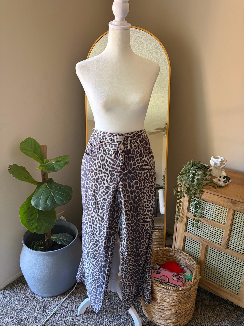 Pacsun Leopard Print Wide Leg women Pants - Brown